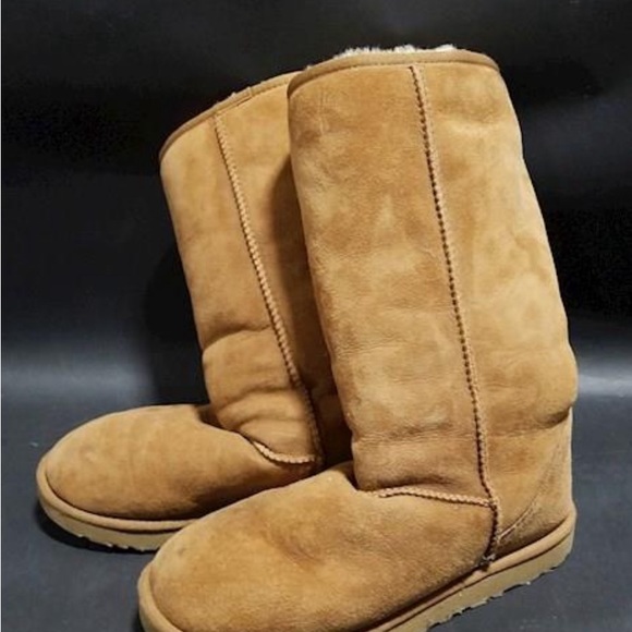 Tall Uggs - Picture 5 of 5